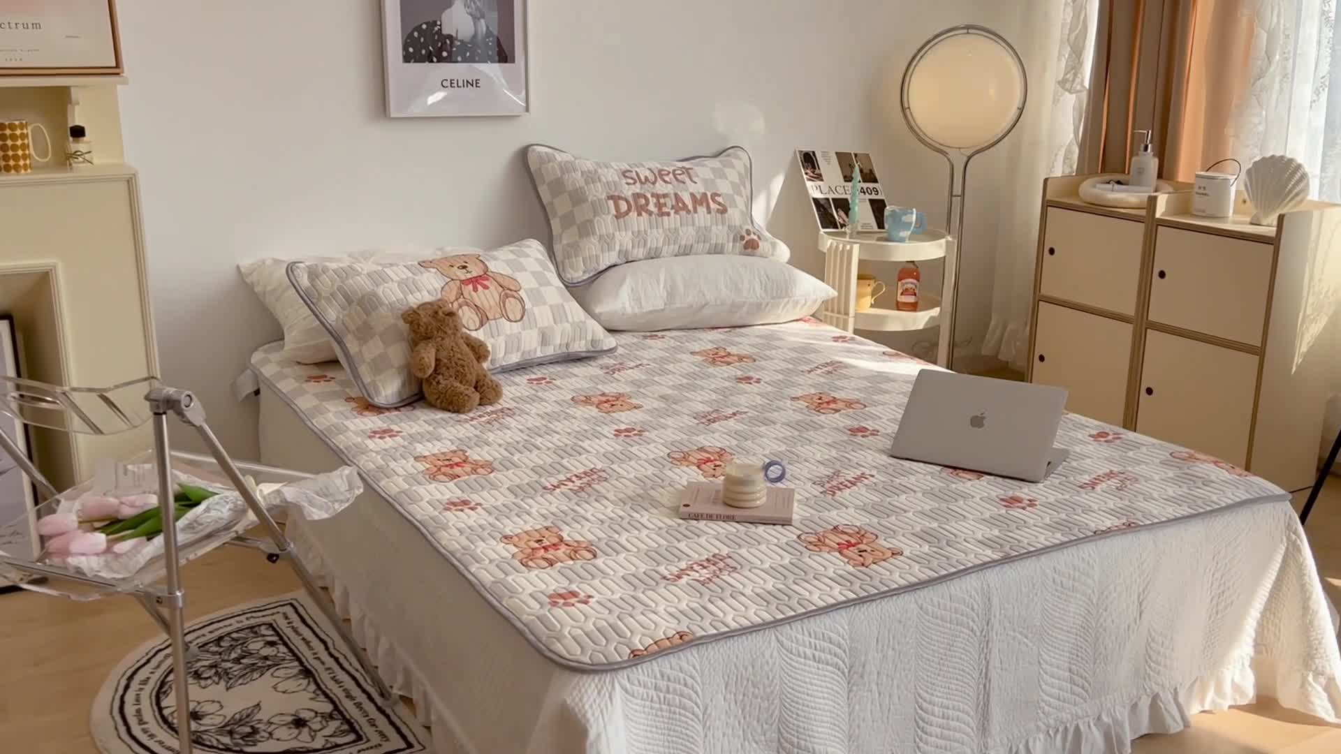 91家纺网 家纺一手货源 找家纺 昔可 2022新款圆网乳胶凉席 脚印熊