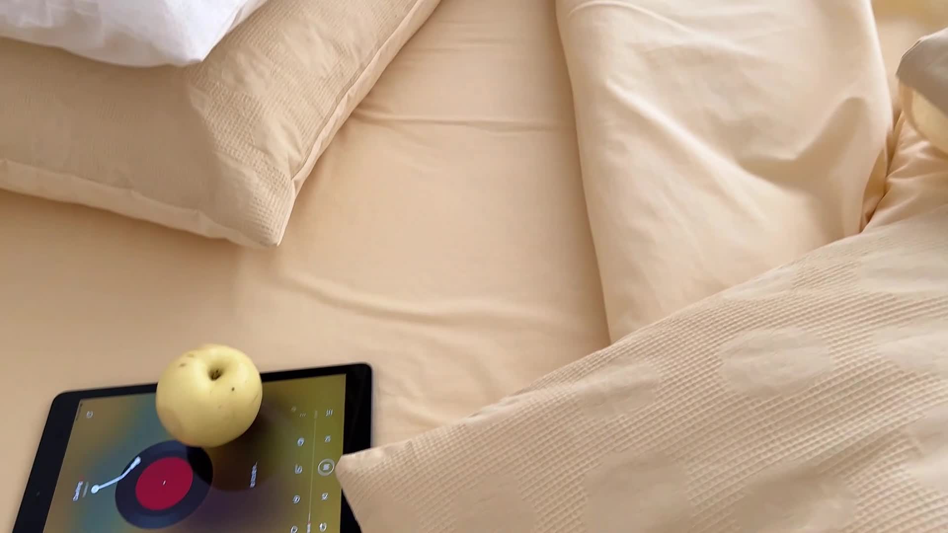 91家纺网 家纺一手货源 找家纺 昔可 2022新款60支水洗棉华夫格提花四件套拍法二 山茶嫩黄