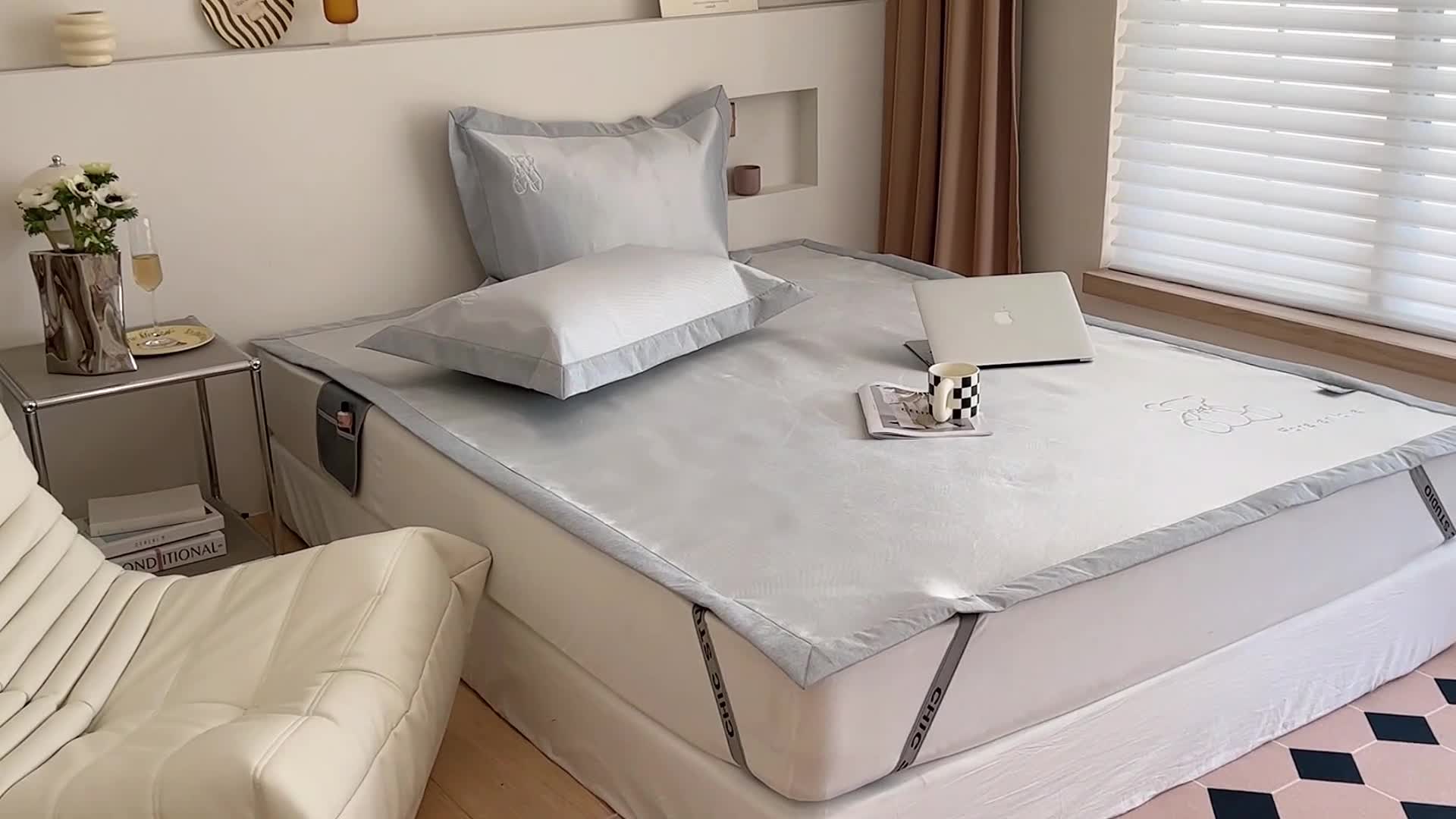 91家纺网 家纺一手货源 找家纺 昔可 2022新款600D冰丝席绣花款系列 小熊