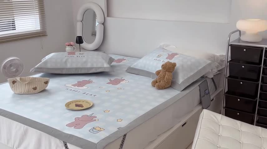 91家纺网 家纺一手货源 找家纺 昔可 2022新款大版数码水洗冰沐丝凉席 魔法熊