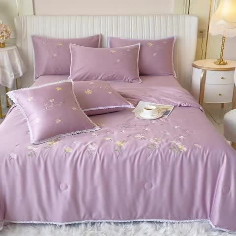 91家纺网 家纺一手货源 找家纺 安妮家居 2022新款水洗真丝夏被四件套 蕾丝浅紫