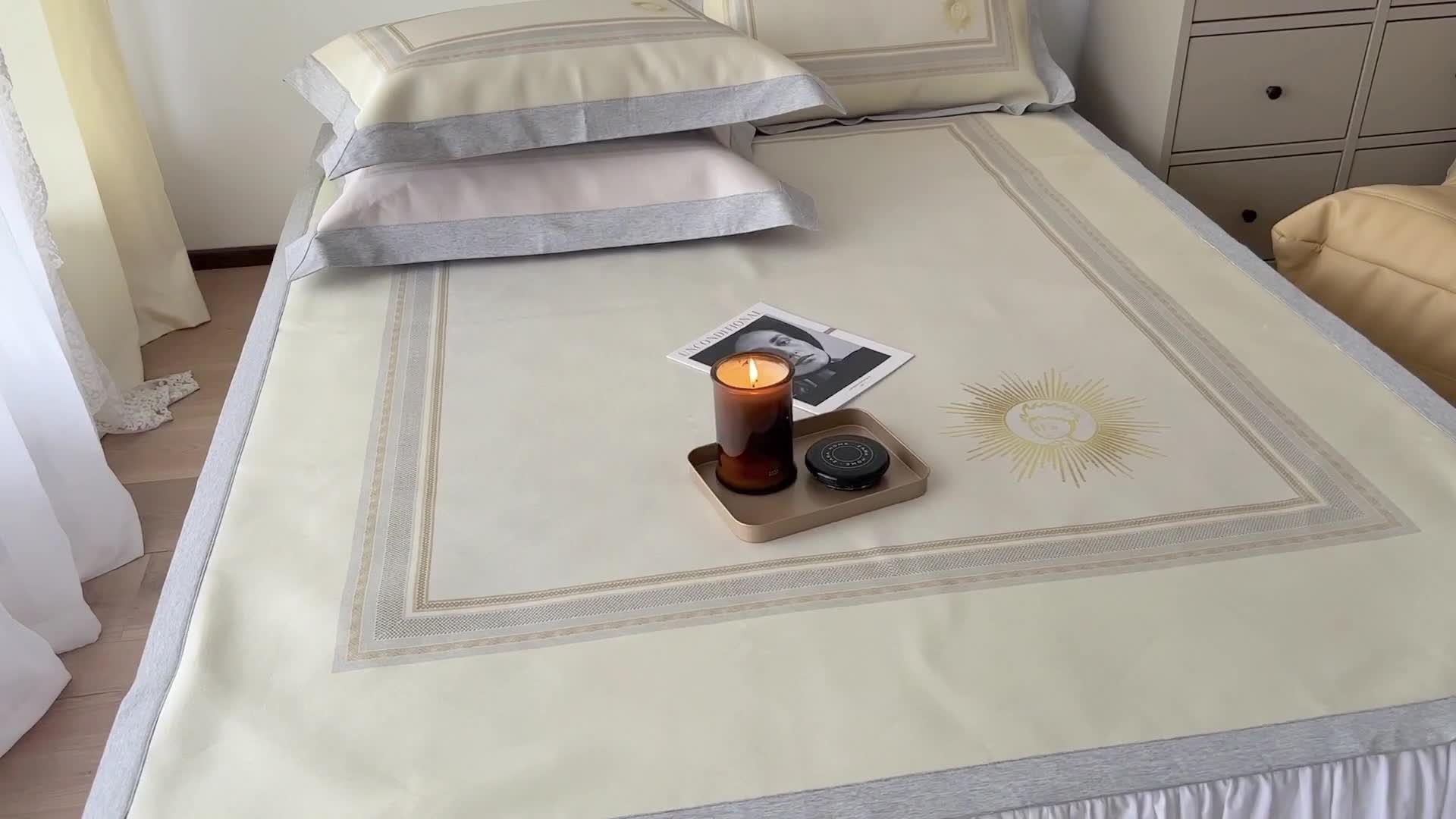 91家纺网 家纺一手货源 找家纺 时年 2022新款水洗冰露丝养生席凉席 小幸运-黄