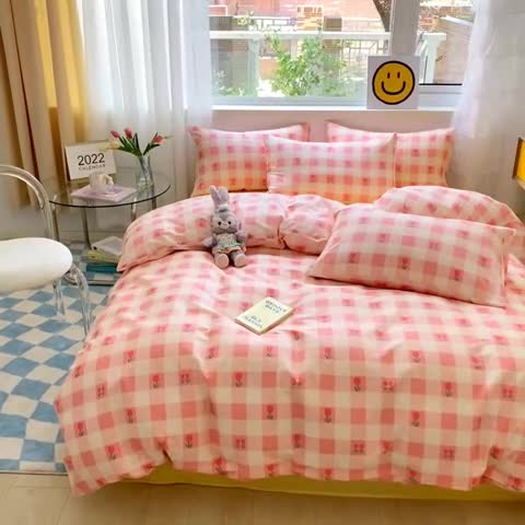 91家纺网 家纺一手货源 找家纺 桃子家居 2022新款ins小清新奶油卡通纯棉系列四件套 格子小花