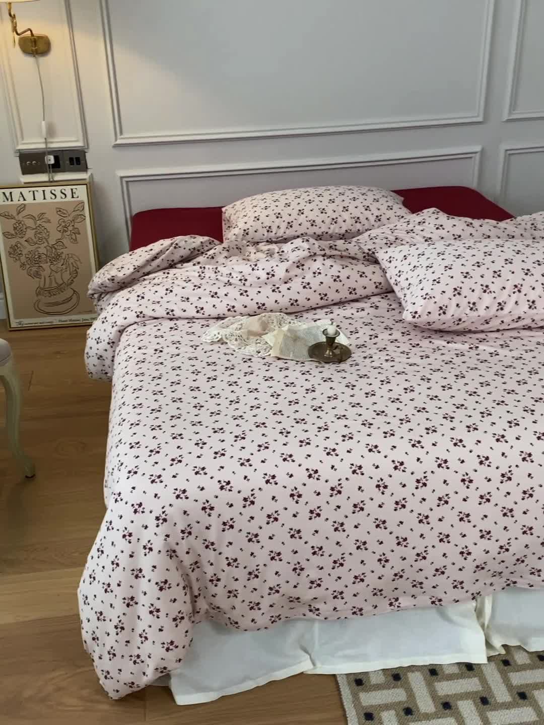 91家纺网 家纺一手货源 找家纺 蘭菲家纺 2023新款针织棉碎花系列四件套 酒红探戈