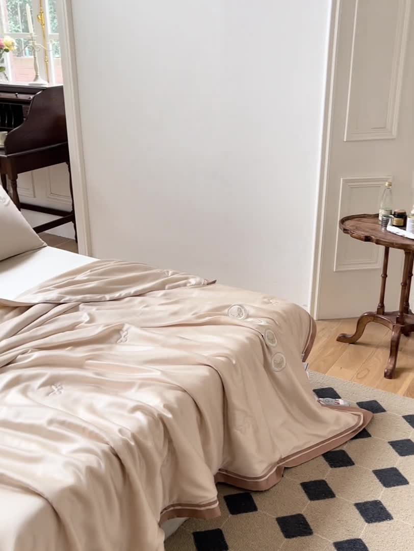 91家纺网 家纺一手货源 找家纺 汇庭 2022新款雅思兰夏凉被被子被芯 米黄