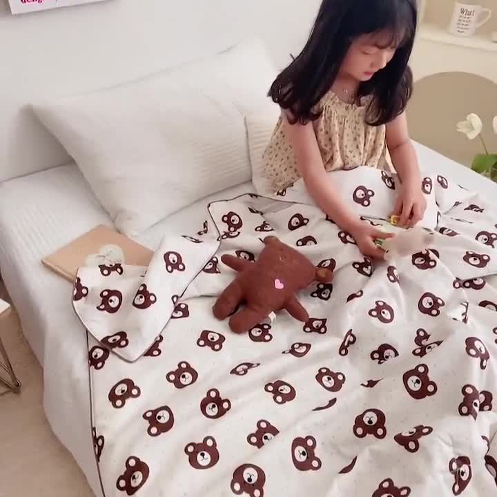 91家纺网 家纺一手货源 找家纺 汇庭 2022新款A类儿童印花大豆夏被被子被芯 雪花熊