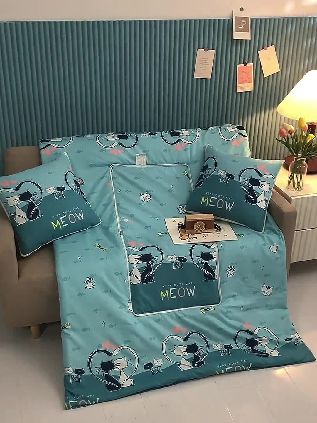 91家纺网 家纺一手货源 找家纺 枕芯真意 2023新款精疏棉抱枕被背影猫