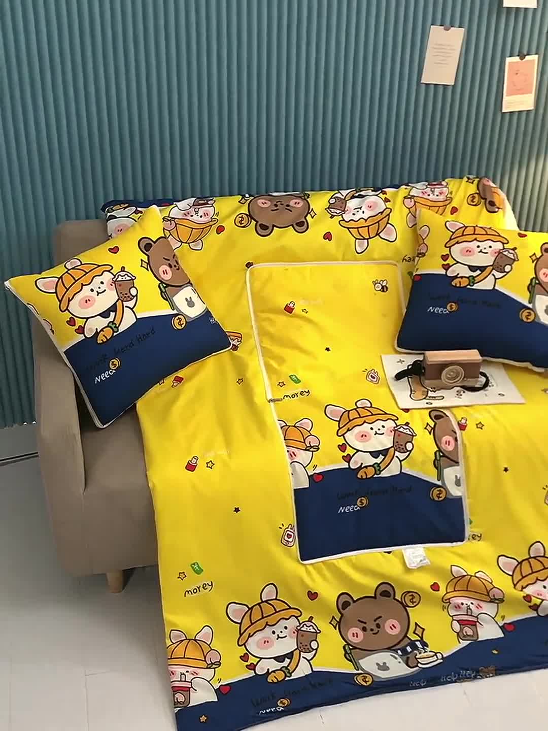 91家纺网 家纺一手货源 找家纺 枕芯真意 2023新款精疏棉抱枕被暴富呀