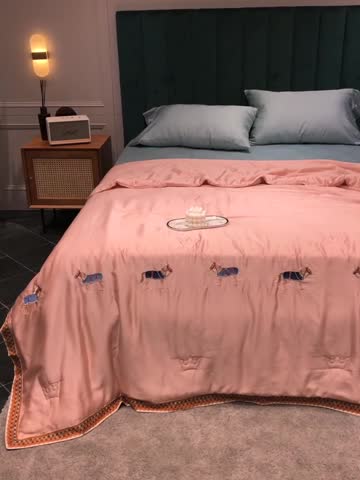 91家纺网 家纺一手货源 找家纺 汇庭 2021新款马德里系列纯色夏被 裸粉