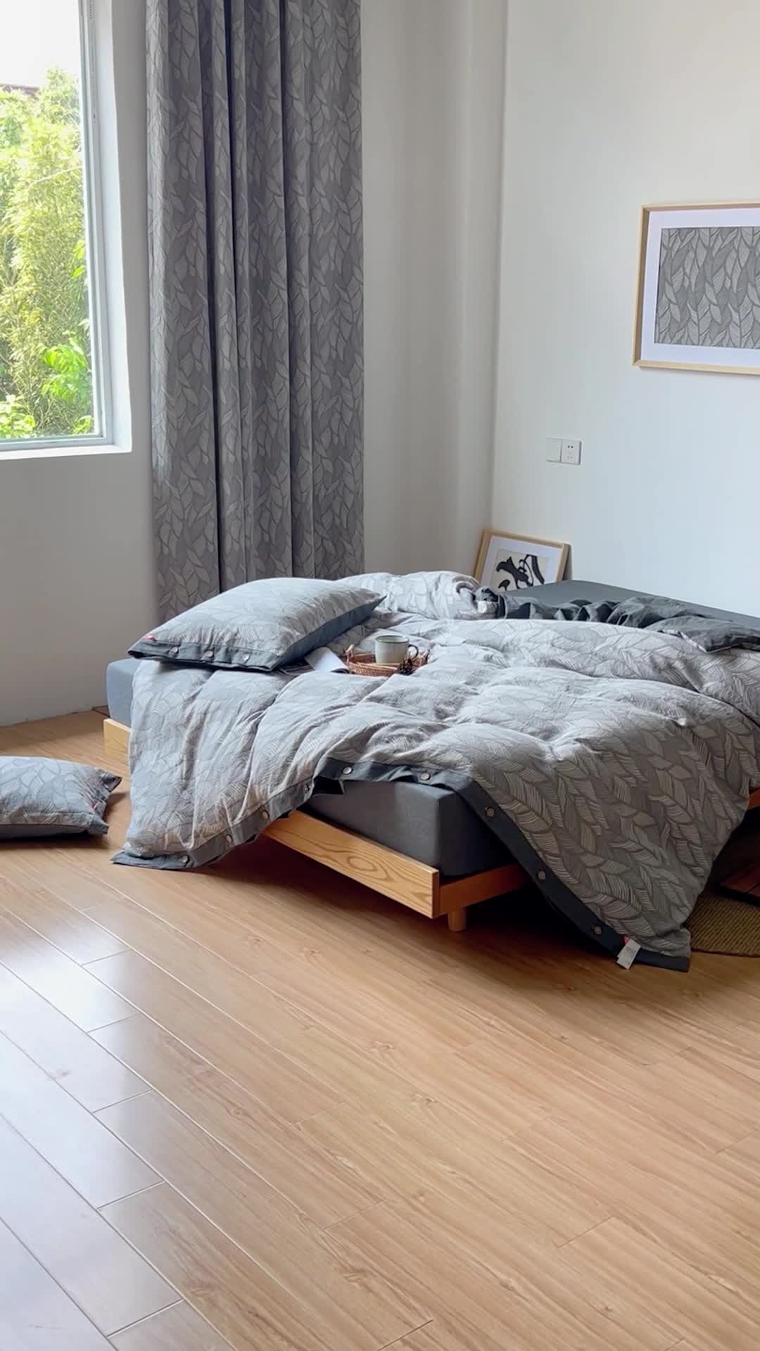 91家纺网 家纺一手货源 找家纺 安莱生活 2022新款全棉双层纱色织大提花夏被落叶缤纷-深灰