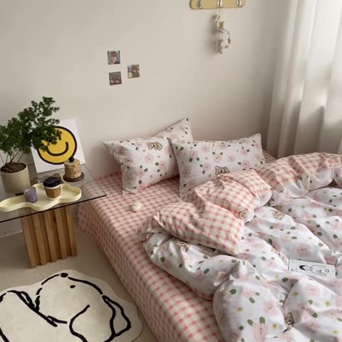 91家纺网 家纺一手货源 找家纺 雅居纺 2022新款全棉13070印花小清新四件套 粉色小熊花