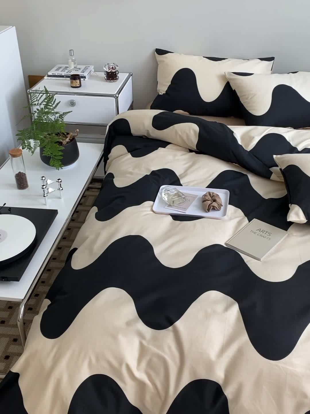 91家纺网 家纺一手货源 找家纺 艾沁 2022新款全棉简约风四件套 梦龙