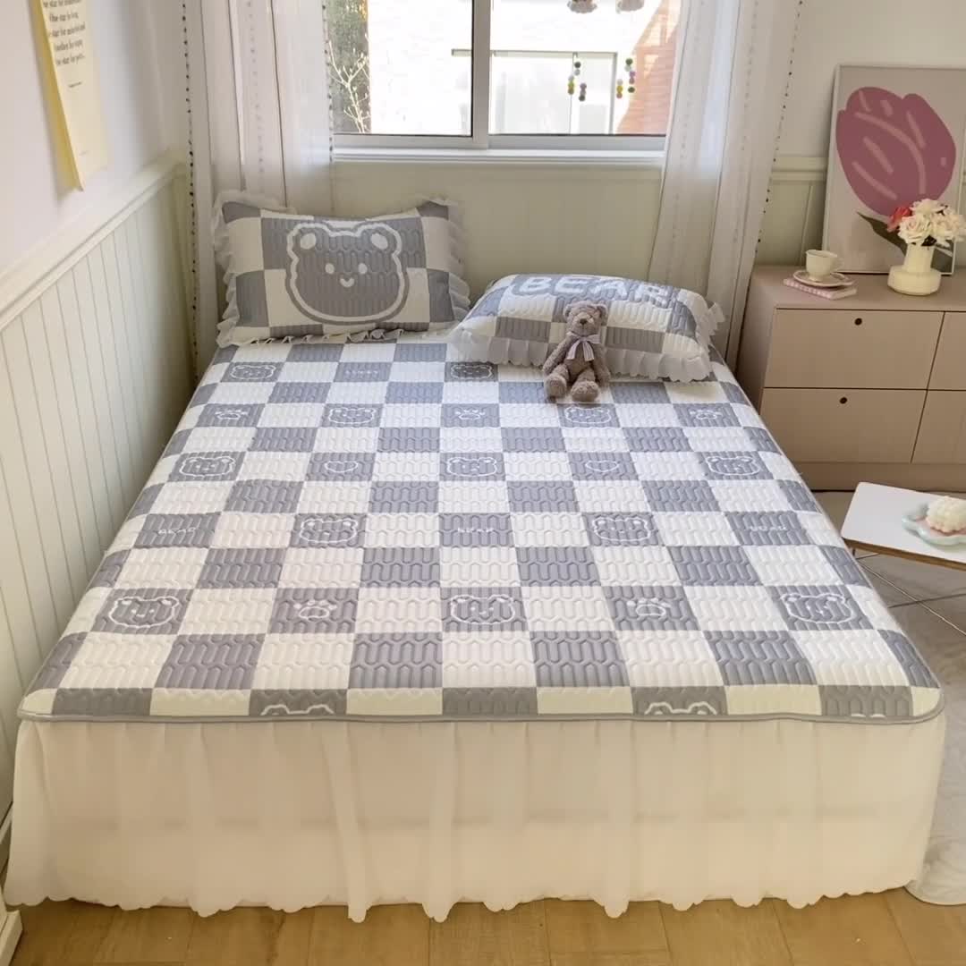 91家纺网 家纺一手货源 找家纺 顾里 2022新款ins韩系仙女温柔床裙系列席 方块小熊