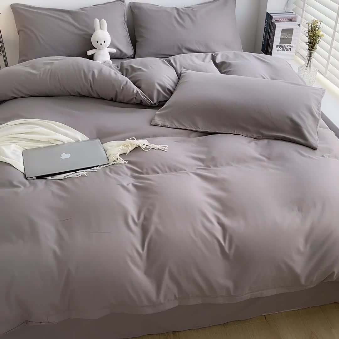 91家纺网 家纺一手货源 找家纺 曼璐 105克加厚水洗棉日系无印风纯色被套床单床笠三件套浅灰卡其