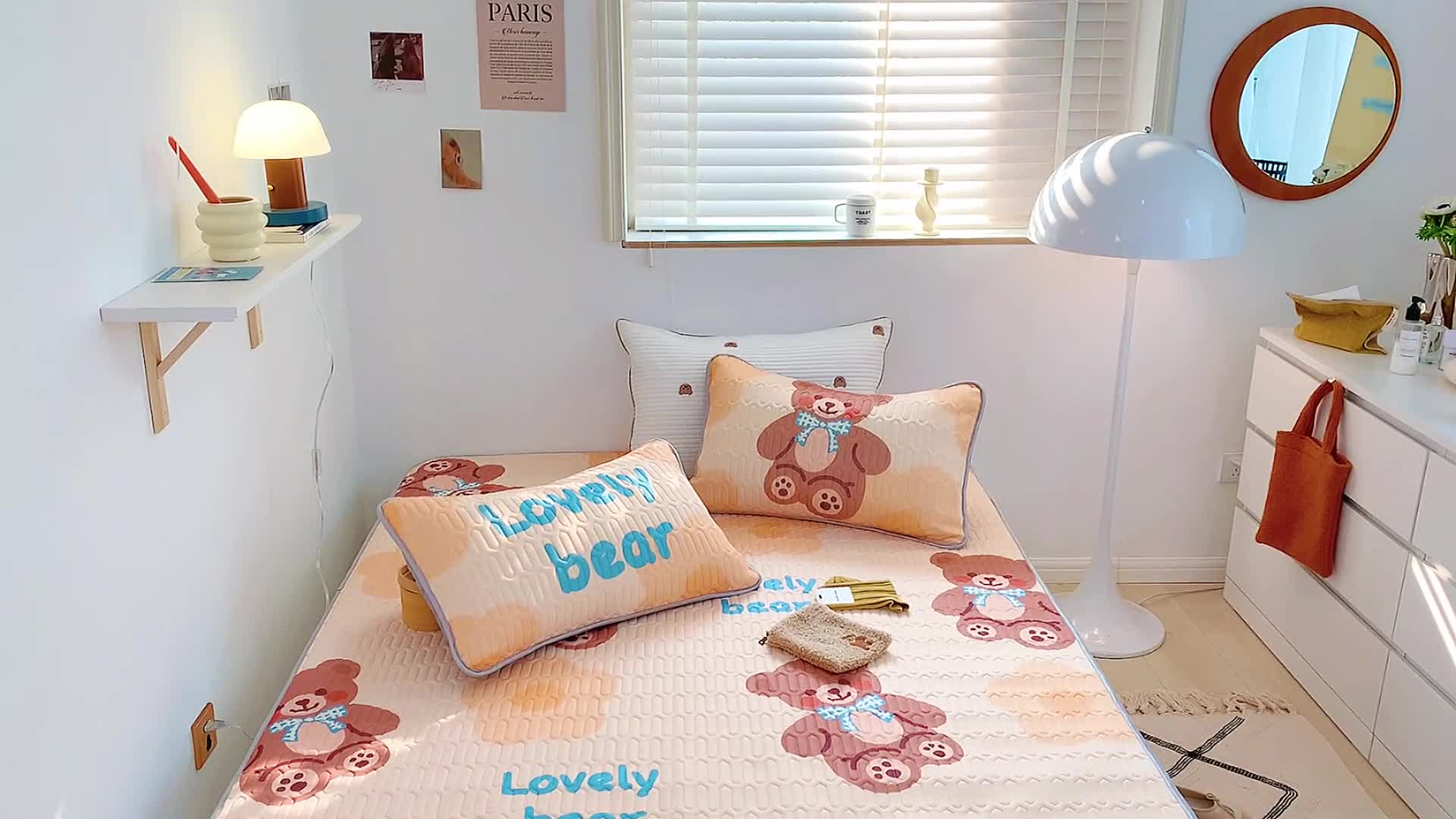 91家纺网 家纺一手货源 找家纺 顾里家纺 2022新款韩系凉感印花圆网软席 花朵小熊