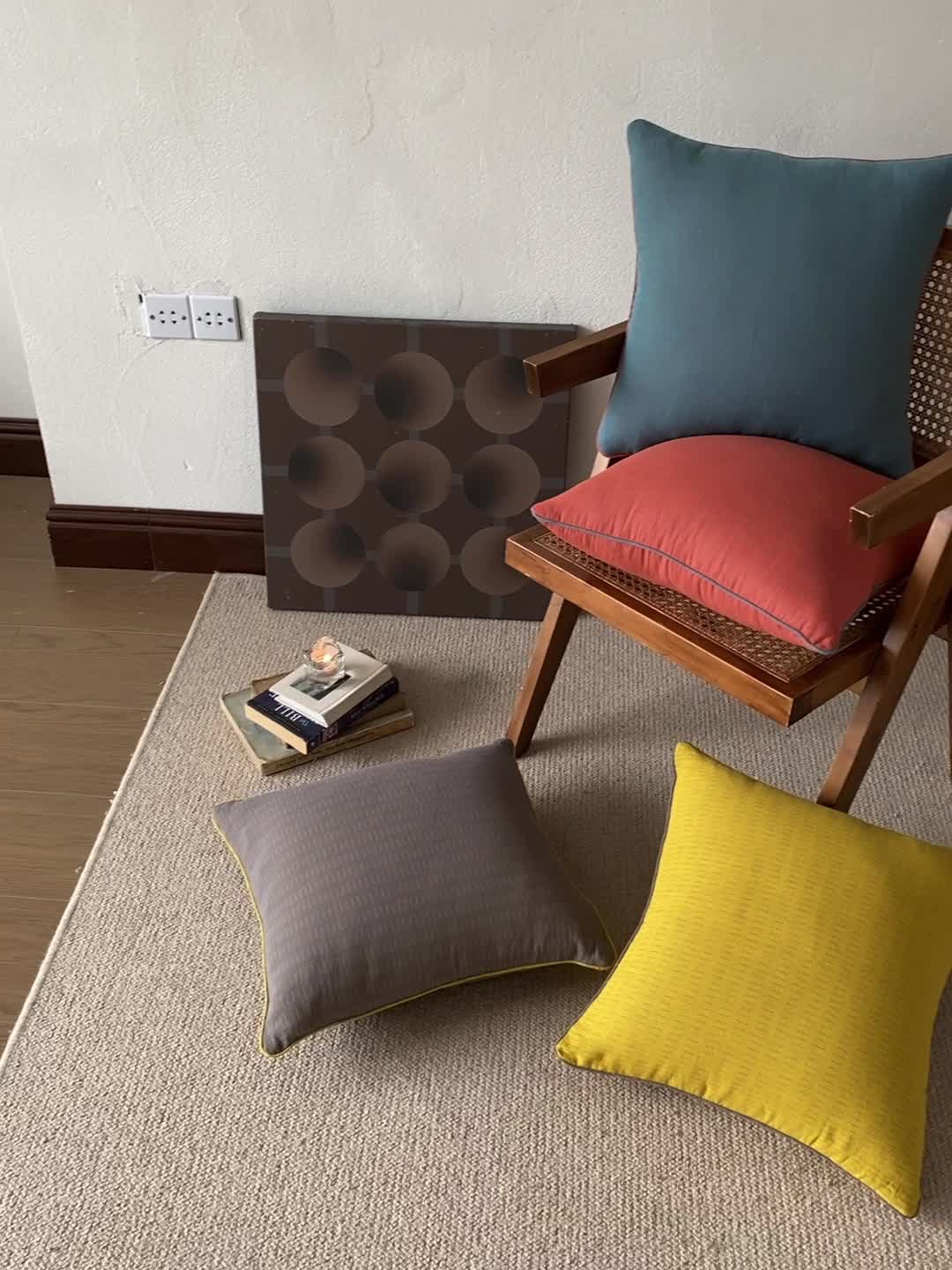 91家纺网 家纺一手货源 找家纺 美茉 2022新款双层纱滚边抱枕 黄色