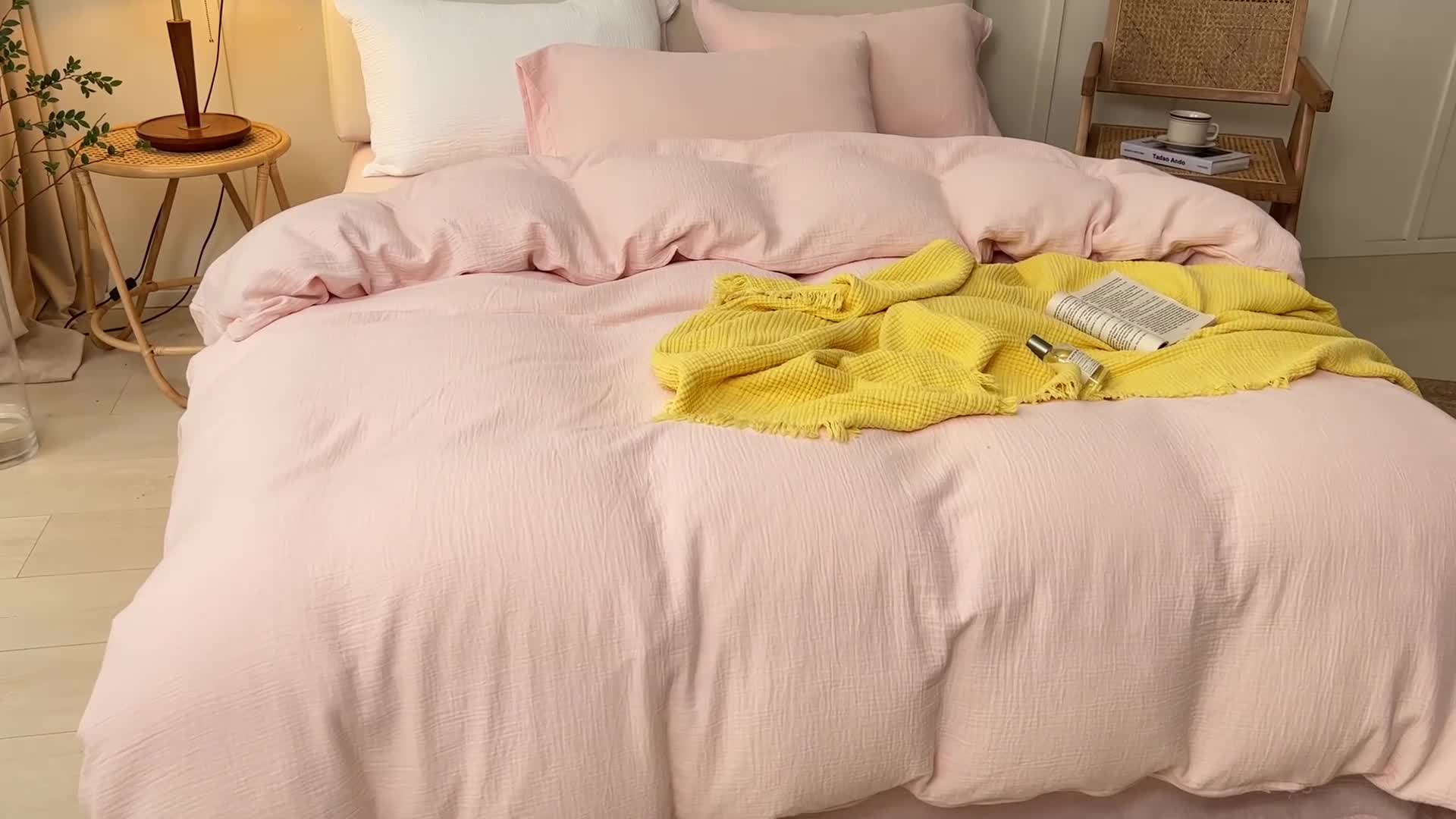 91家纺网 家纺一手货源 找家纺 淑女公社 2022四季新款双层纱皱皱纱肌理纹四件套 蜜桃粉