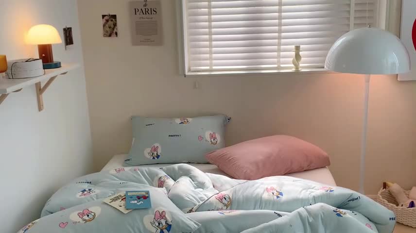 91家纺网 家纺一手货源 找家纺 星期八 2022新款迪士尼春秋被冬被 黛西蓝