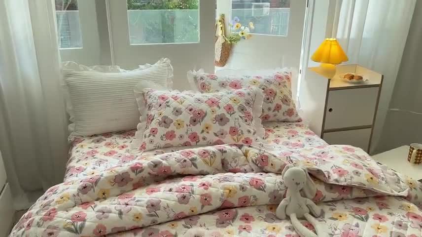 91家纺网 家纺一手货源 找家纺 淑女公社家纺 2022新款四季多功能全夹棉四件套 花园兔