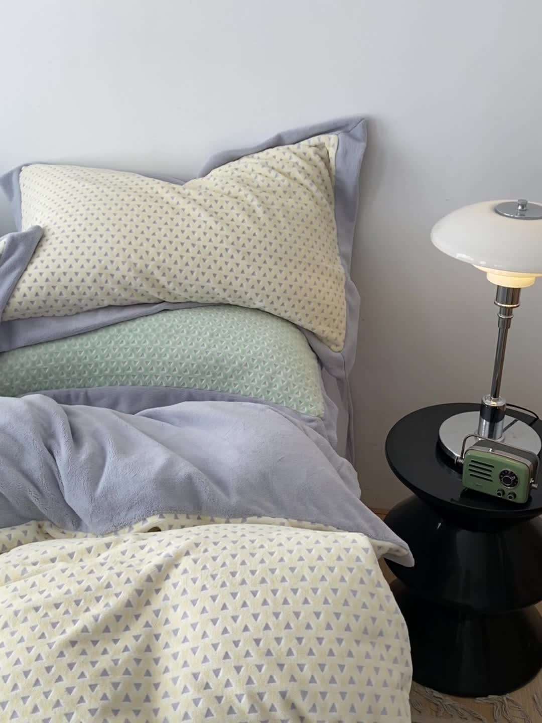 91家纺网 家纺一手货源 找家纺 （总）佳梦家纺 2022新款240克芙暖绒提花四件套-寻梦