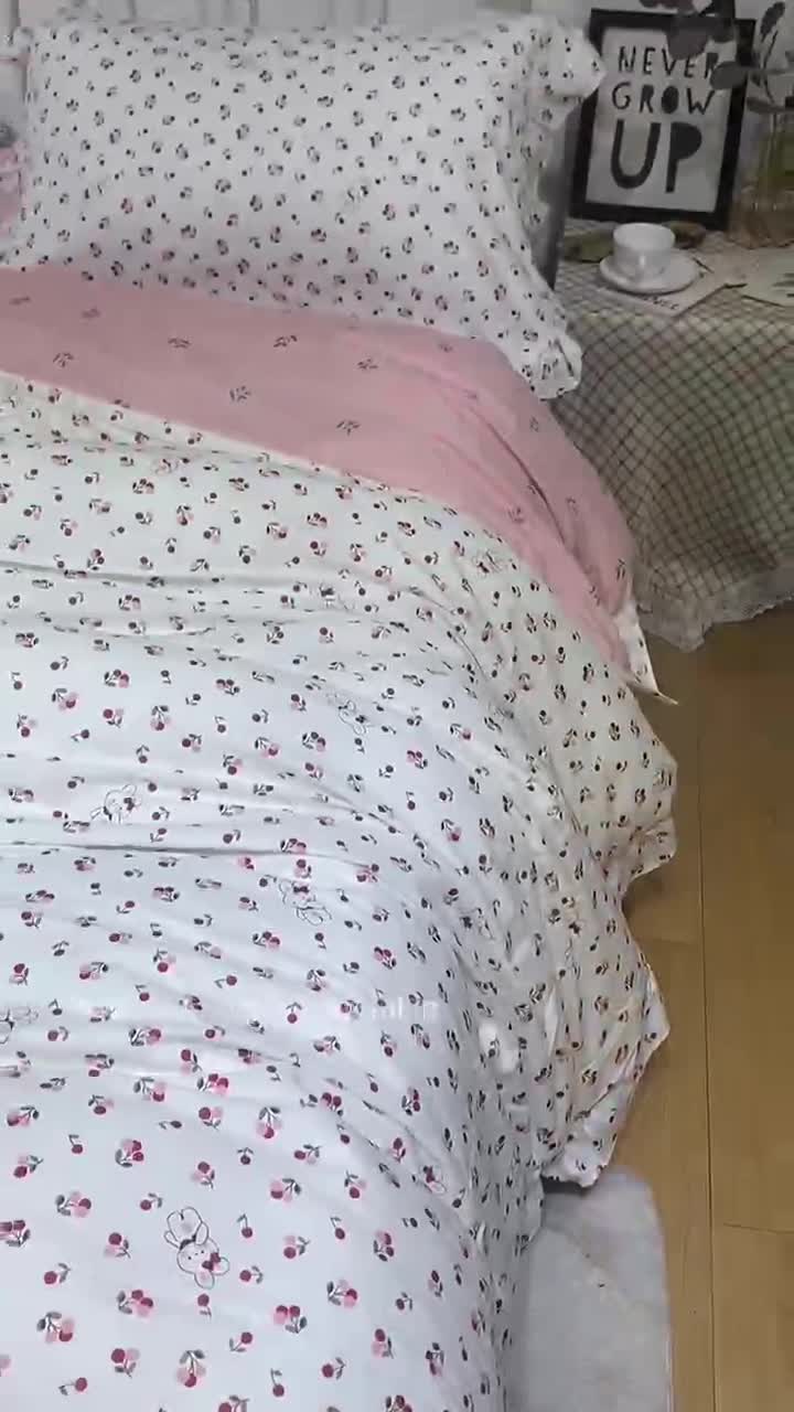 91家纺网 家纺一手货源 找家纺 棉生活 2022新款韩系花边碎花四件套 碰碰兔