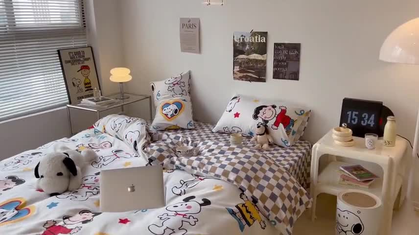 91家纺网 家纺一手货源 找家纺 昔可家纺2022新款正版授权史努比全棉四件套 小玩伴白