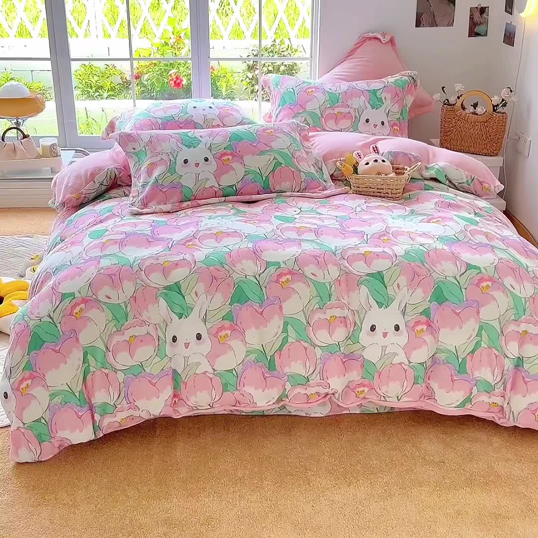 91家纺网 家纺一手货源 找家纺 呗旺鹿 2022年印花小清新加厚保暖牛奶绒四件套直播心悦花海