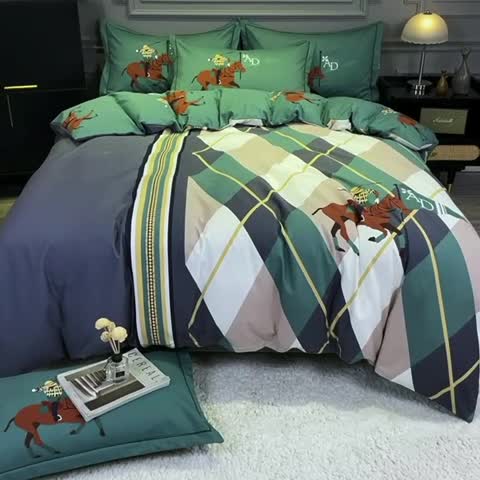 91家纺网 家纺一手货源 找家纺 金爱家 2023新款大阪纯棉生态磨毛条格简约系列四件套 皇家风范