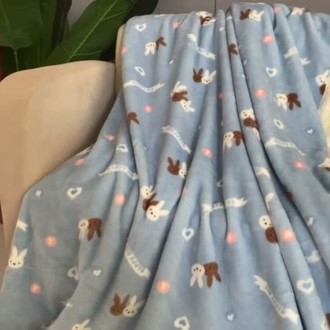 91家纺网 家纺一手货源 找家纺 来菲毛毯2025新款北极绒复合毯加收双层羊羔绒印花毯子爱丽丝