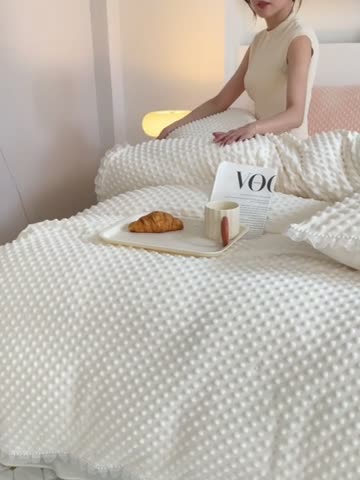 91家纺网 家纺一手货源 找家纺 玛奇朵 2022升级版A类豆豆绒梦露系列四件套 梦露-象牙白