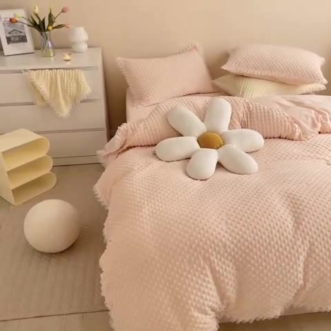 91家纺网 家纺一手货源 找家纺 玛奇朵  2022升级版A类豆豆绒梦露系列四件套 梦露-婴儿粉