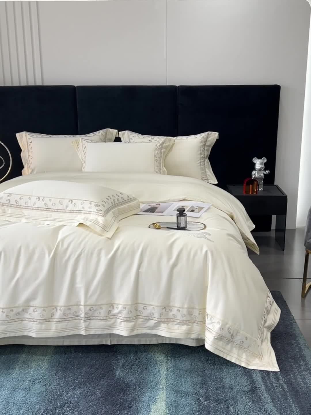 91家纺网 家纺一手货源 找家纺 榻尚2023豹纹刺绣工艺超柔长绒棉四件套赫拉-贵族白