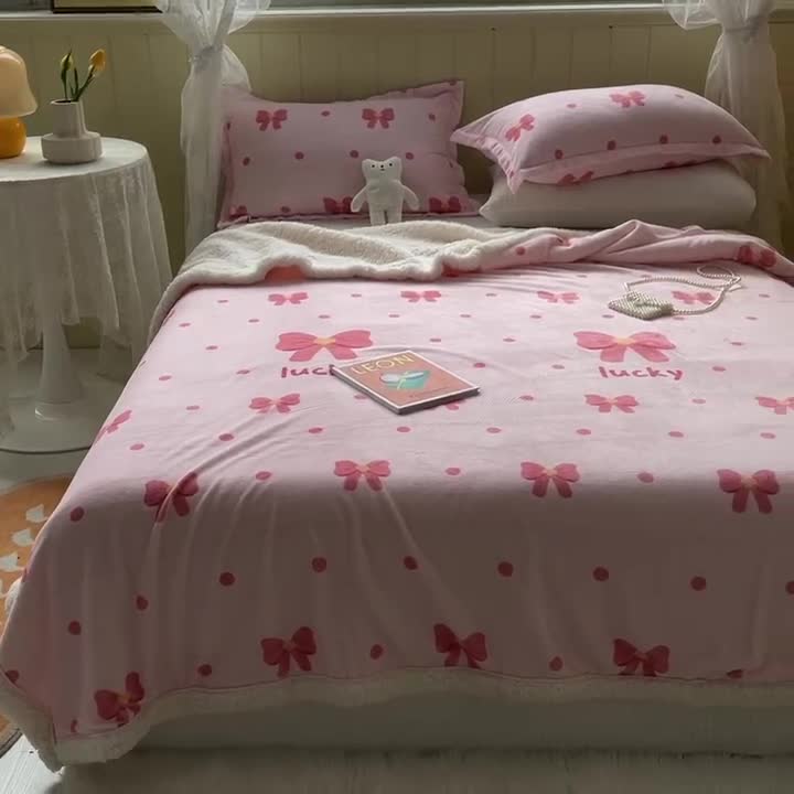 91家纺网 家纺一手货源 找家纺 沐慕  2022新款牛奶绒拼羊羔绒毛毯 幸运蝴蝶结