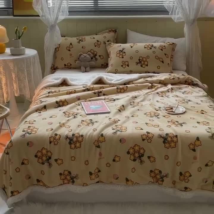 91家纺网 家纺一手货源 找家纺 沐慕  2022新款牛奶绒拼羊羔绒毛毯 花儿朵朵