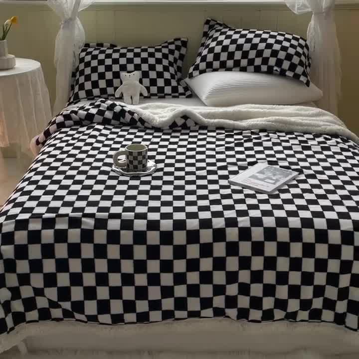 91家纺网 家纺一手货源 找家纺 沐慕  2022新款牛奶绒拼羊羔绒毛毯 黑白格