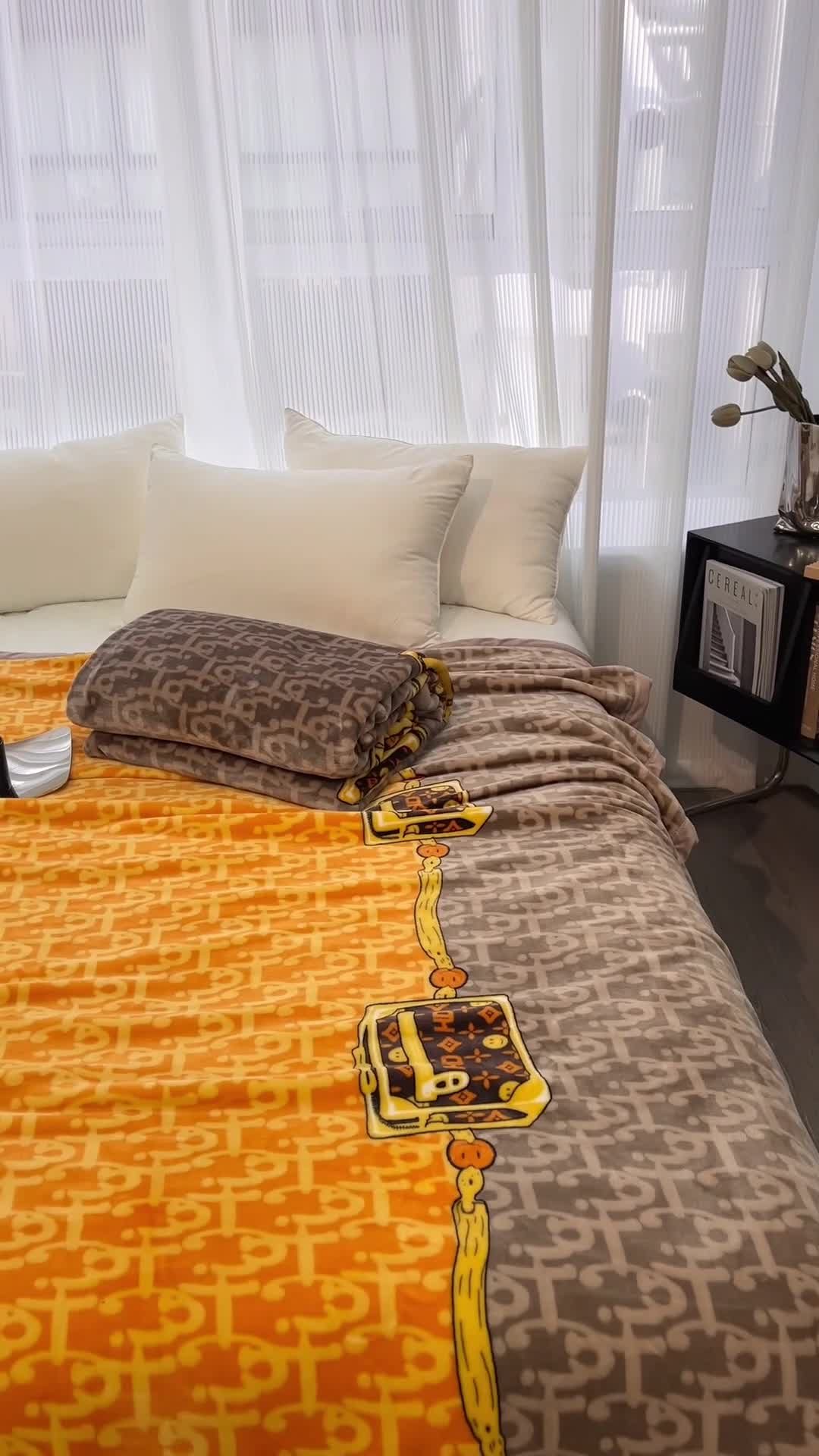 91家纺网 家纺一手货源 找家纺 缔缦 22新款More design AB版复合毛毯 麦尔斯