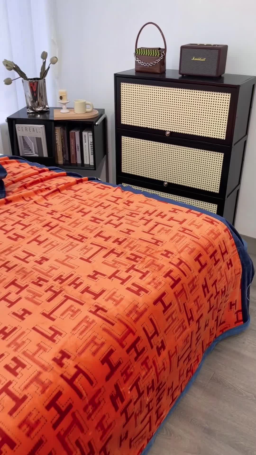 91家纺网 家纺一手货源 找家纺 缔缦 22新款More design AB版复合毛毯 那不勒斯