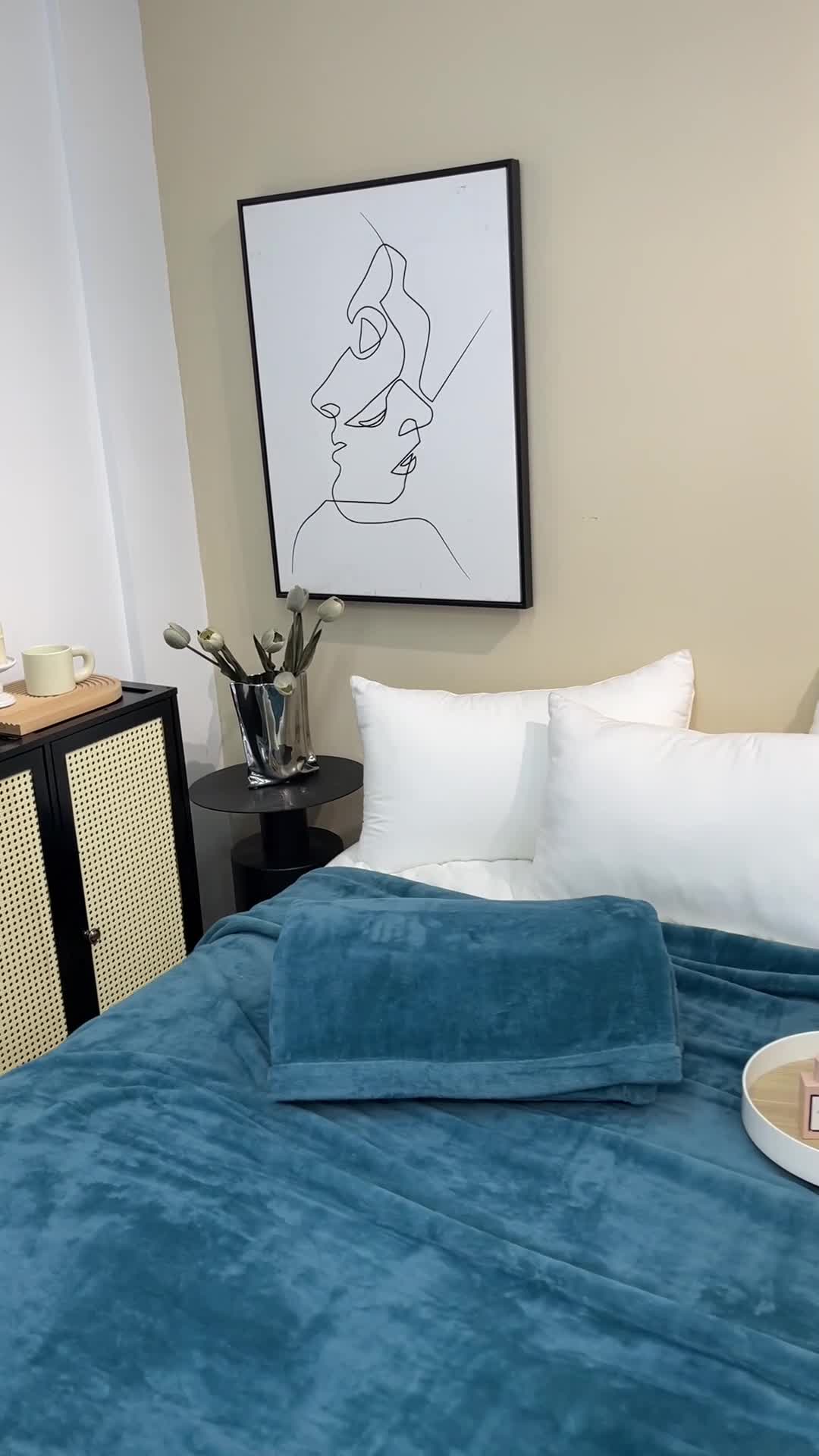 91家纺网 家纺一手货源 找家纺 缔缦 2022新款More design毛毯 丹麦毯 深海蓝