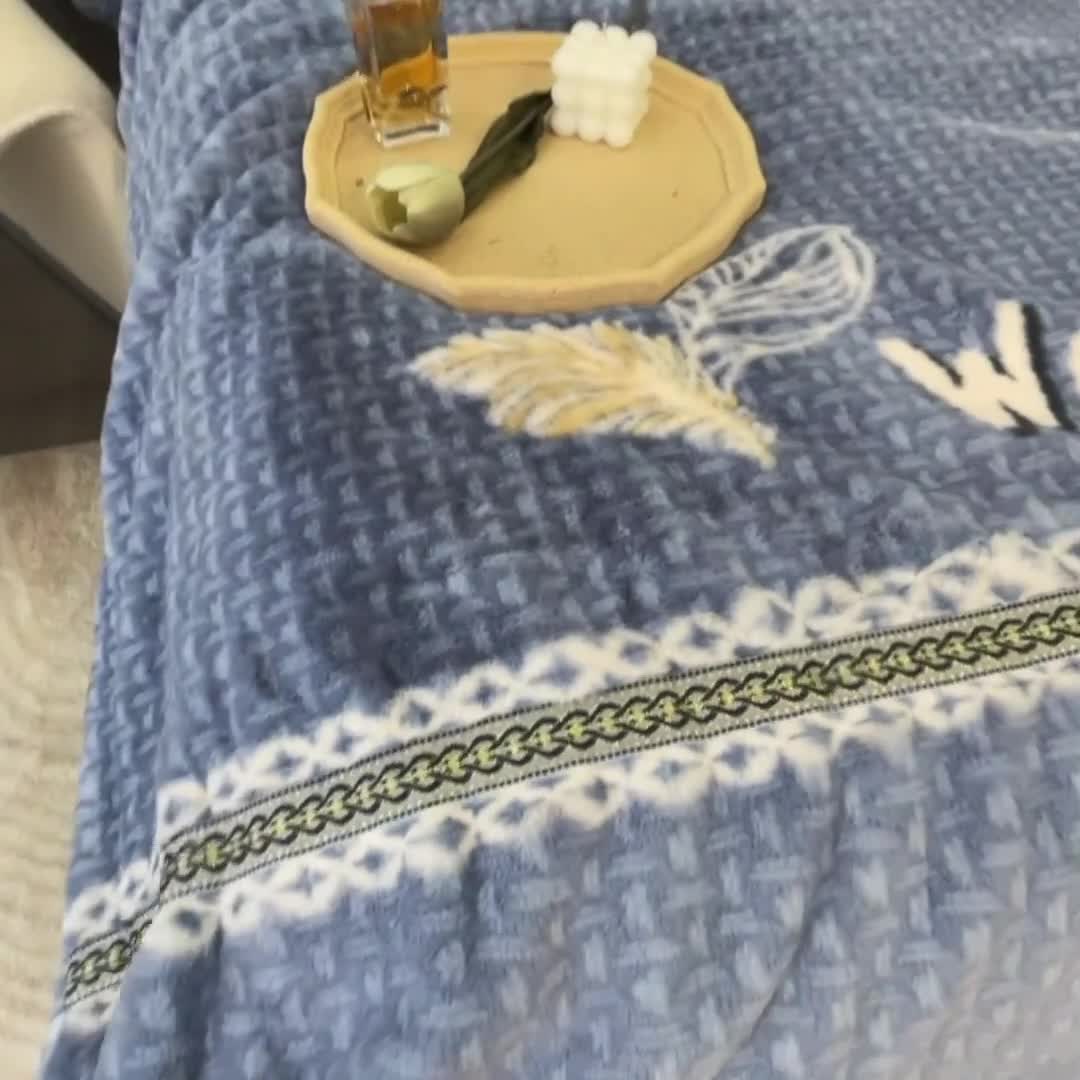 91家纺网 家纺一手货源 找家纺 缔缦 2022新款More design毛毯 裘皮毯 雾蓝-叶子