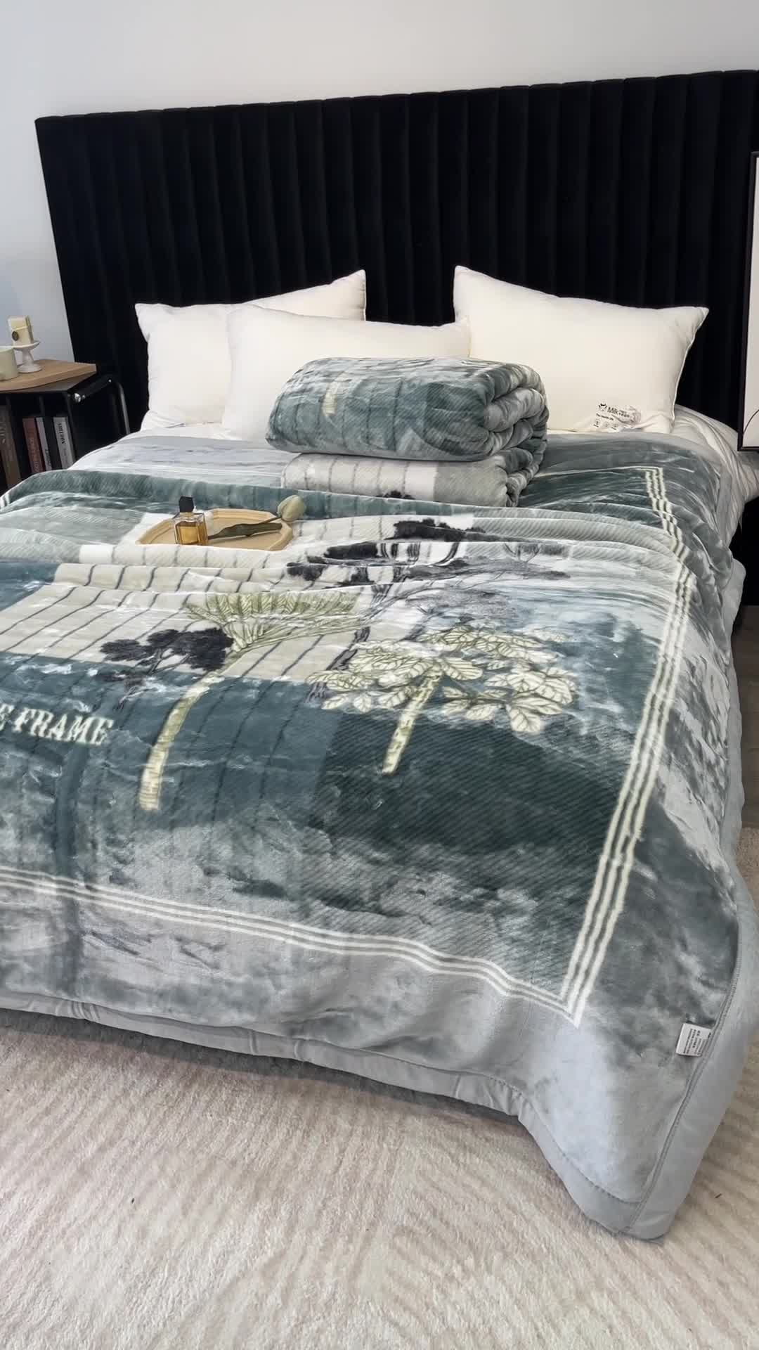 91家纺网 家纺一手货源 找家纺 缔缦 2022新款More design毛毯 水柔毯 灰色