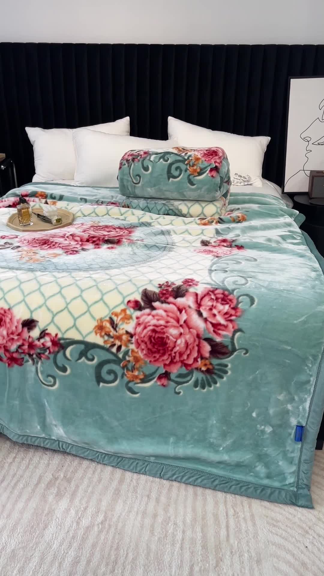 91家纺网 家纺一手货源 找家纺 缔缦 2022新款More design毛毯 水柔毯 水蓝