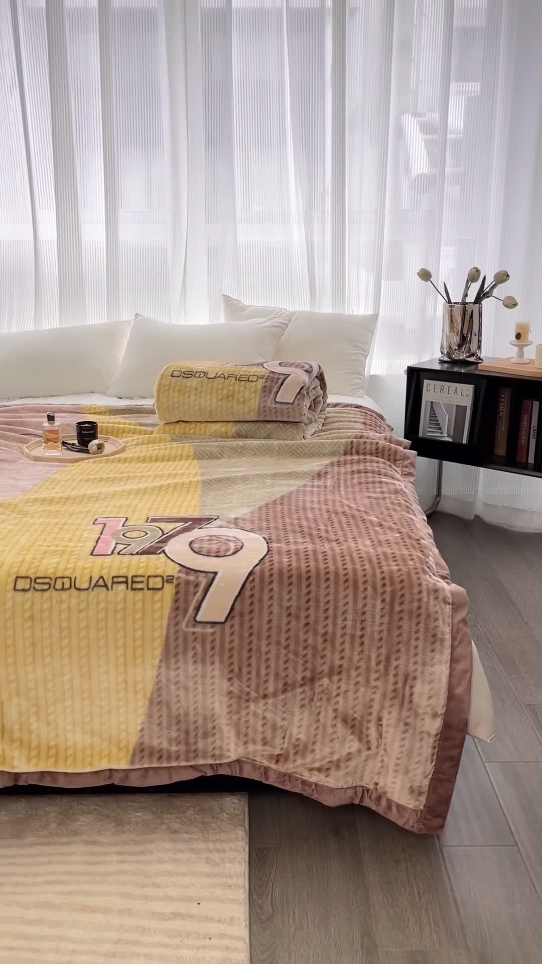 91家纺网 家纺一手货源 找家纺 缔缦 2022新款More design毛毯 云丝毯 1979