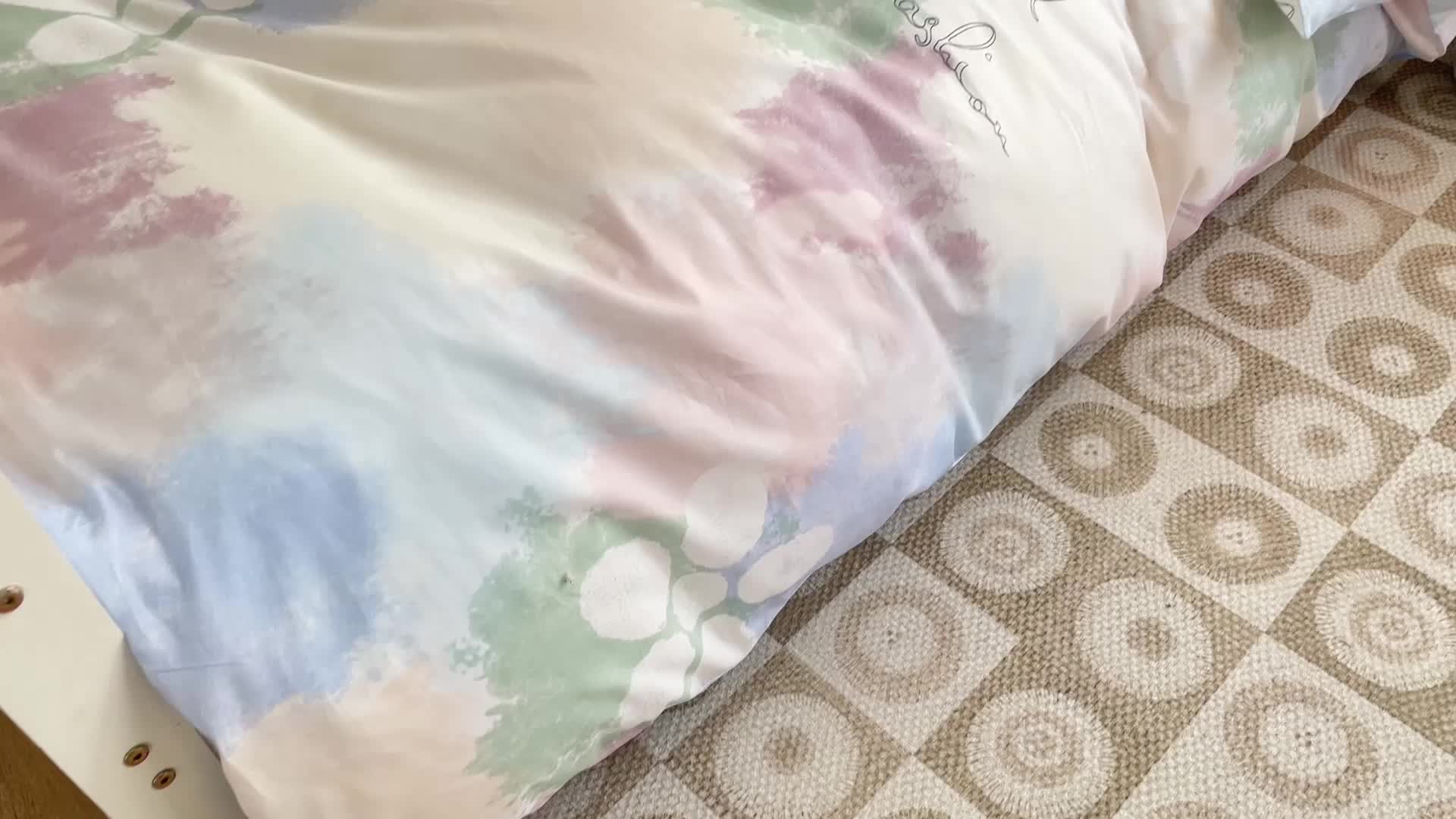 91家纺网 家纺一手货源 找家纺 昔可 2022新款开学季全棉卡通印花学生三件套 晕染马卡龙