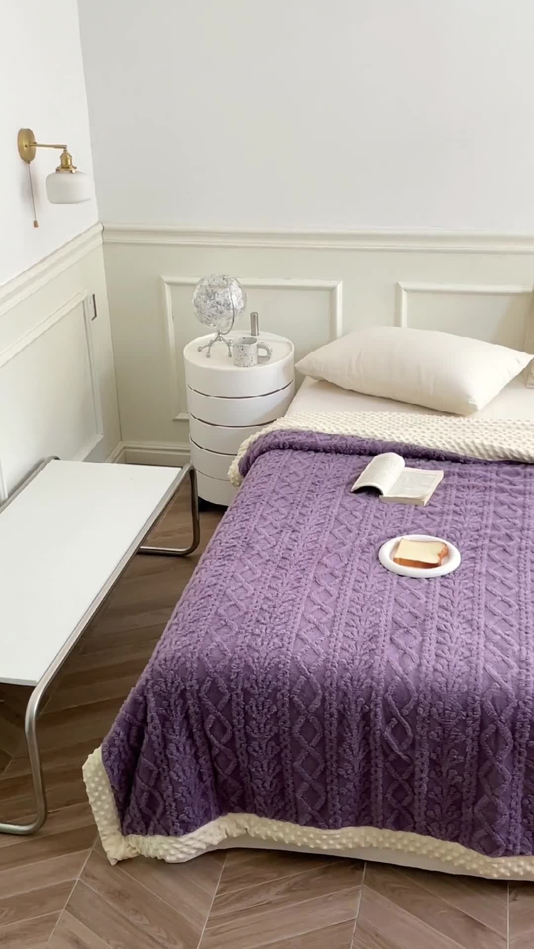 91家纺网 家纺一手货源 找家纺 梦享生活 2022新款豆豆绒毛毯 优雅紫