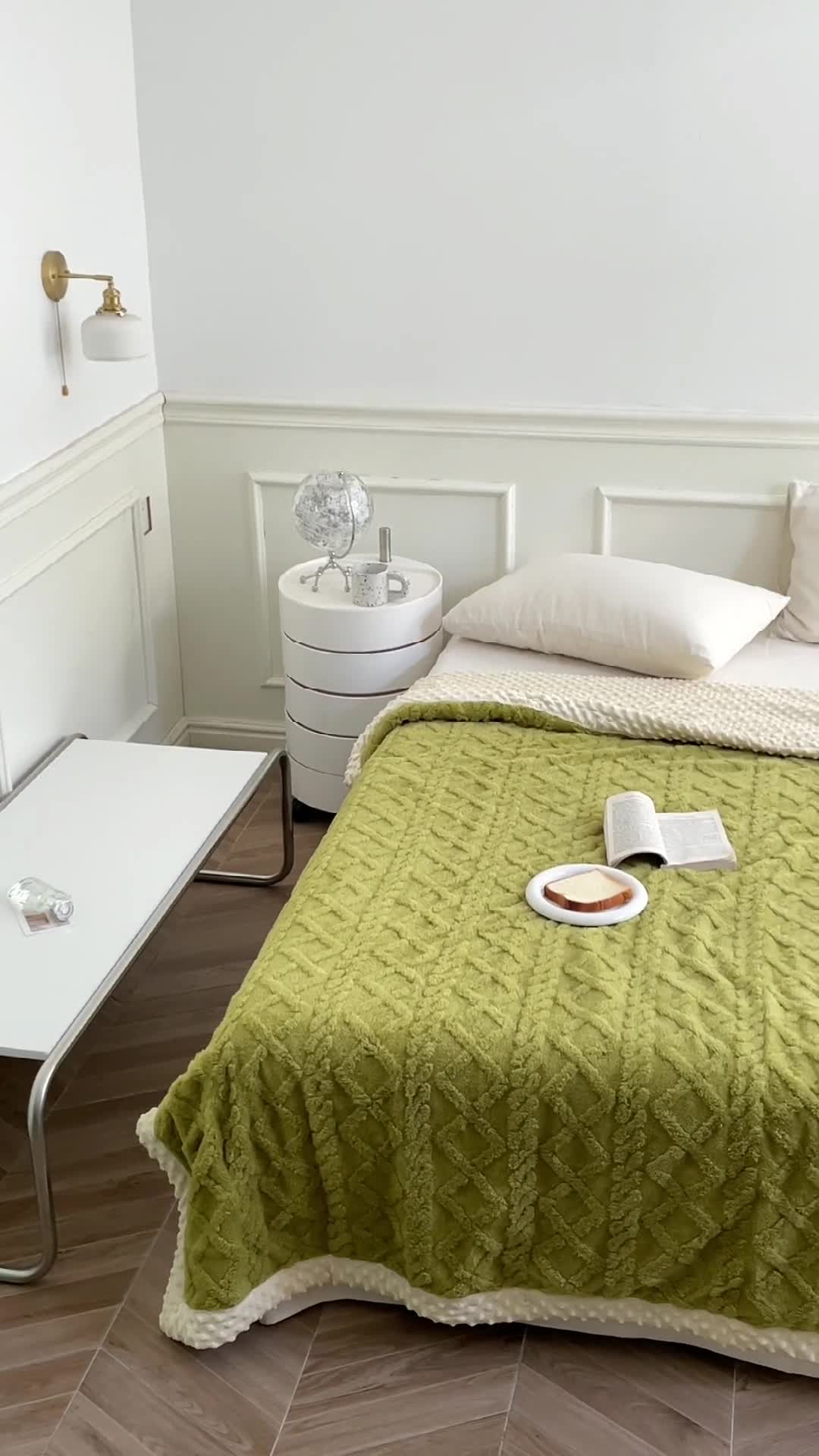 91家纺网 家纺一手货源 找家纺 梦享生活 2022新款豆豆绒毛毯 牛油果