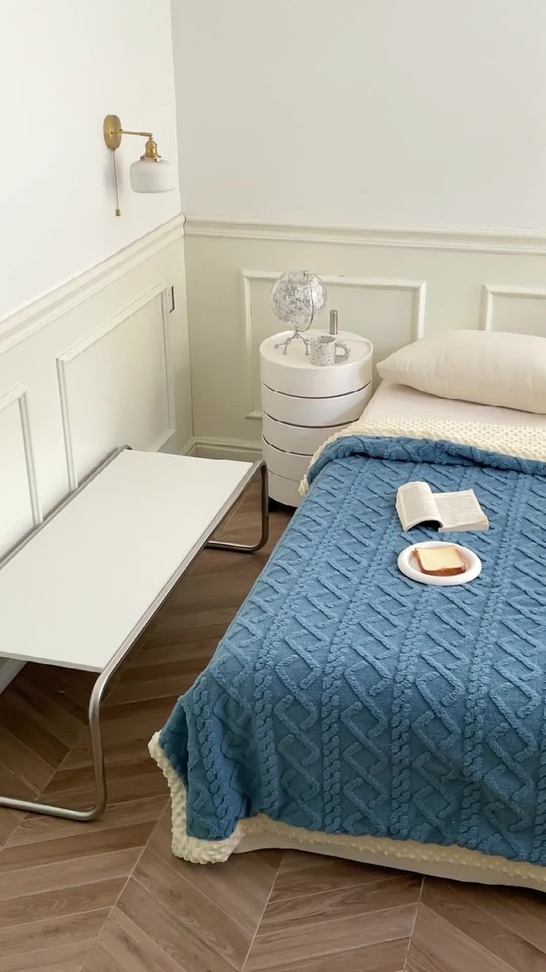 91家纺网 家纺一手货源 找家纺 梦享生活 2022新款豆豆绒毛毯 藏蓝