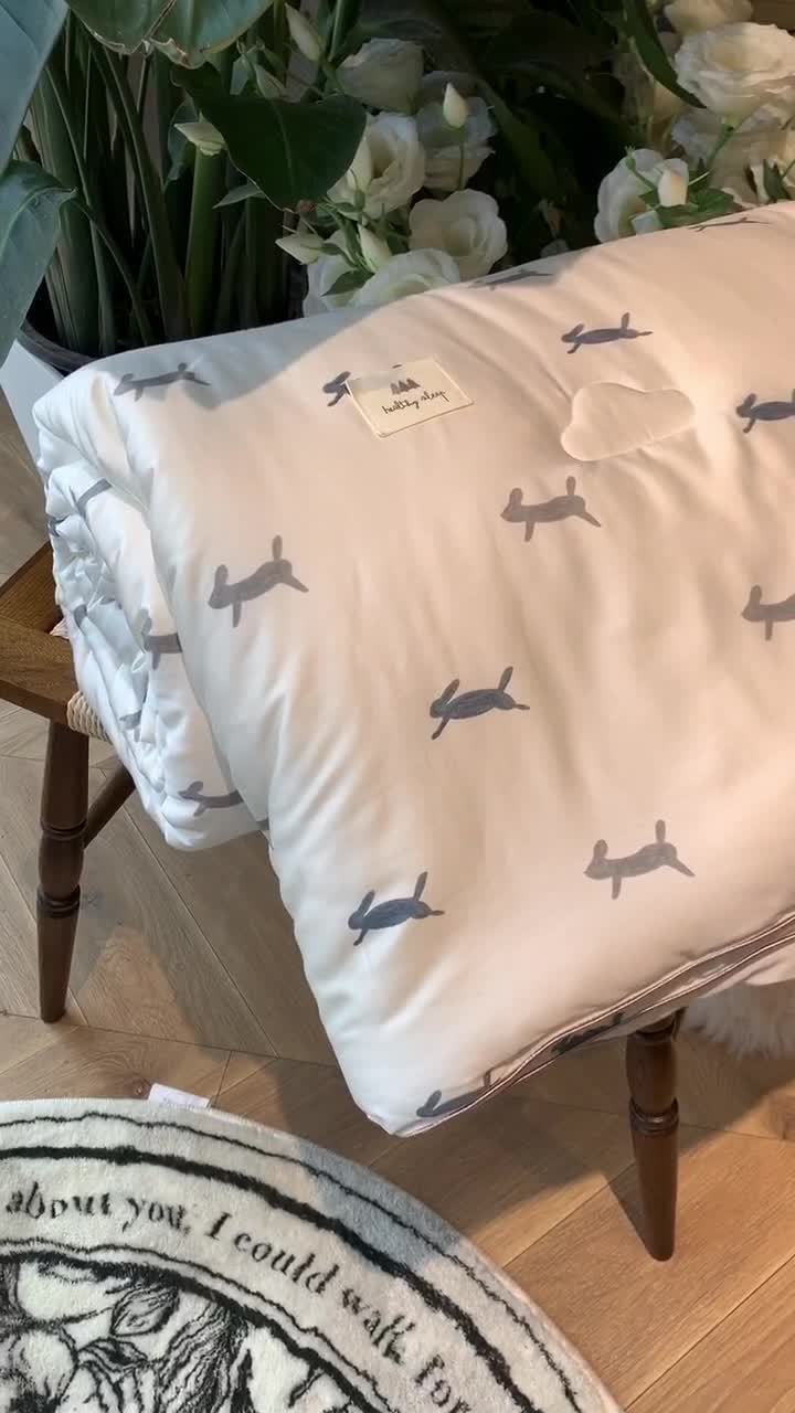 91家纺网 家纺一手货源 找家纺 汇庭 2022新品天丝棉四季被 摩卡爱心