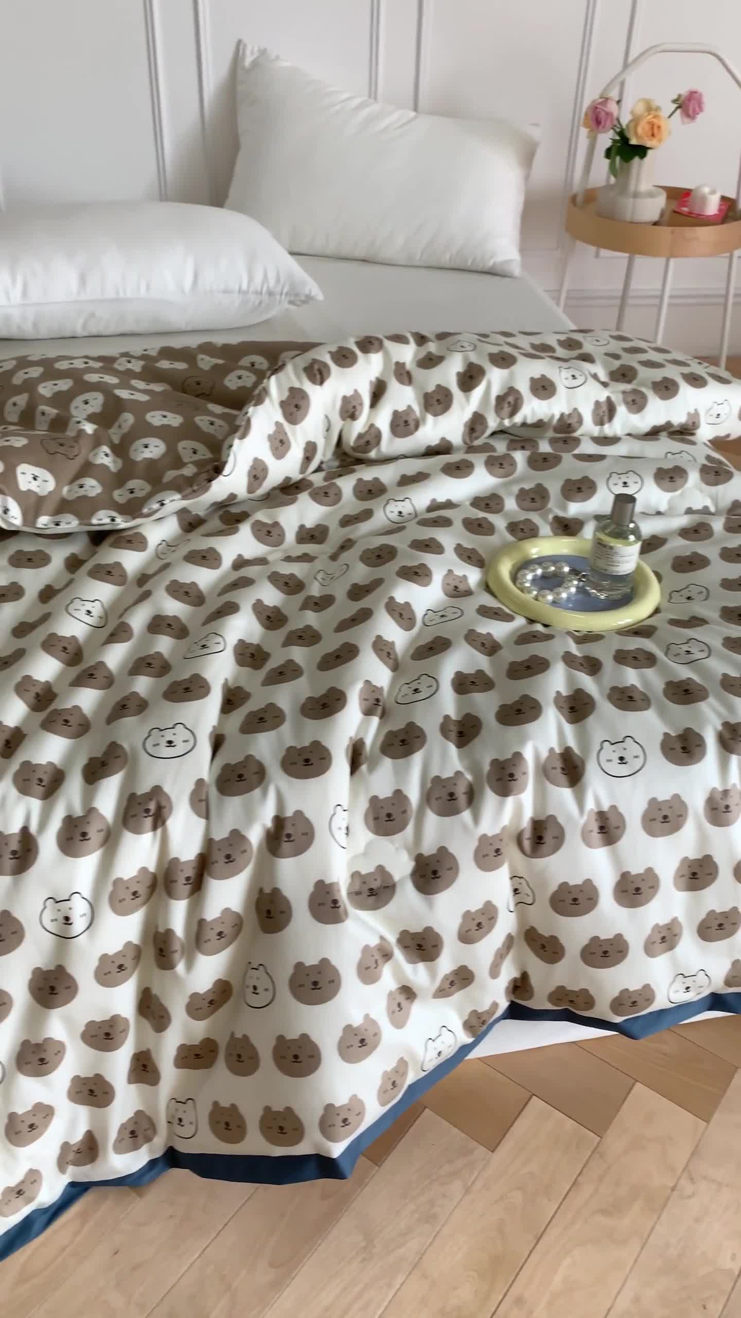 91家纺网 家纺一手货源 找家纺 汇庭 2022新款60s数码印花春秋被 口袋熊