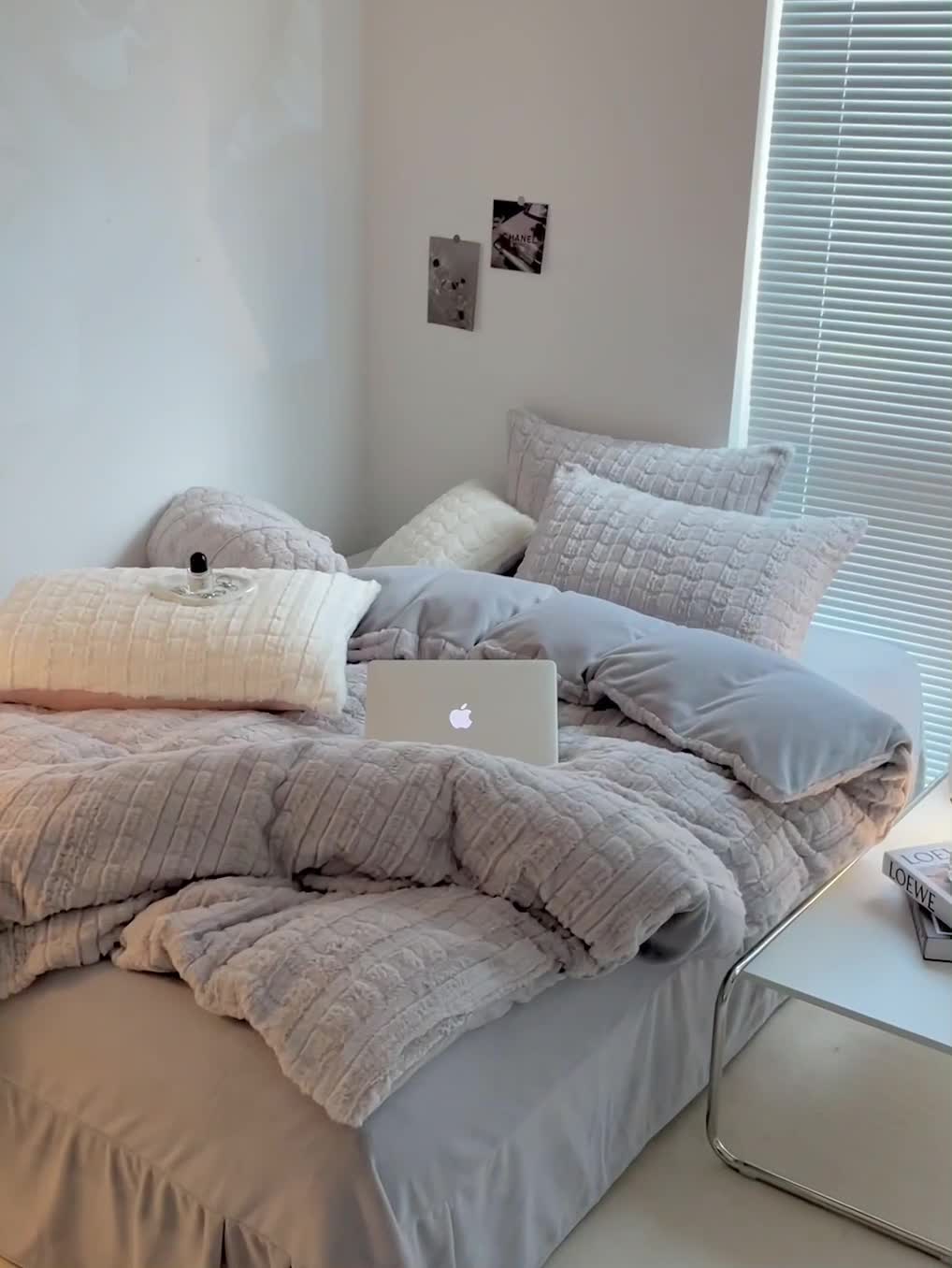 91家纺网 家纺一手货源 找家纺 满座直播爆款高端9斤320克A类獭兔毛绒立体剪花纯色牛奶绒四件套典雅灰