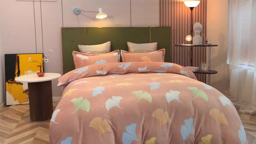 91家纺网 家纺一手货源 找家纺 凡客家居 2022新款牛奶绒印花系列四件套 悠然-玉